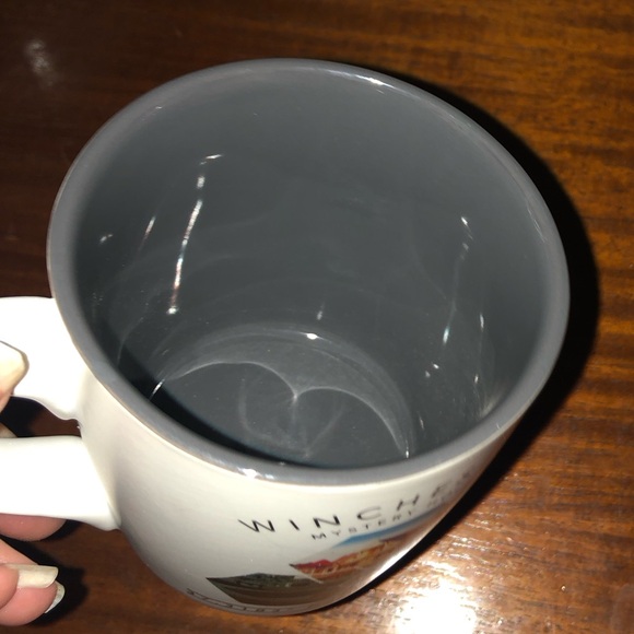 🎃Winchester Mystery House Mug - 844 $25 or $20 w/offer - Picture 2 of 3